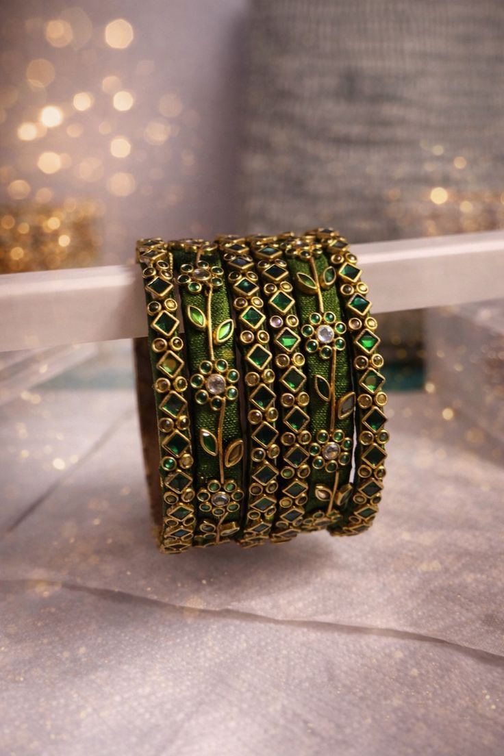 Royal Emerald Green Designer Bangle Set